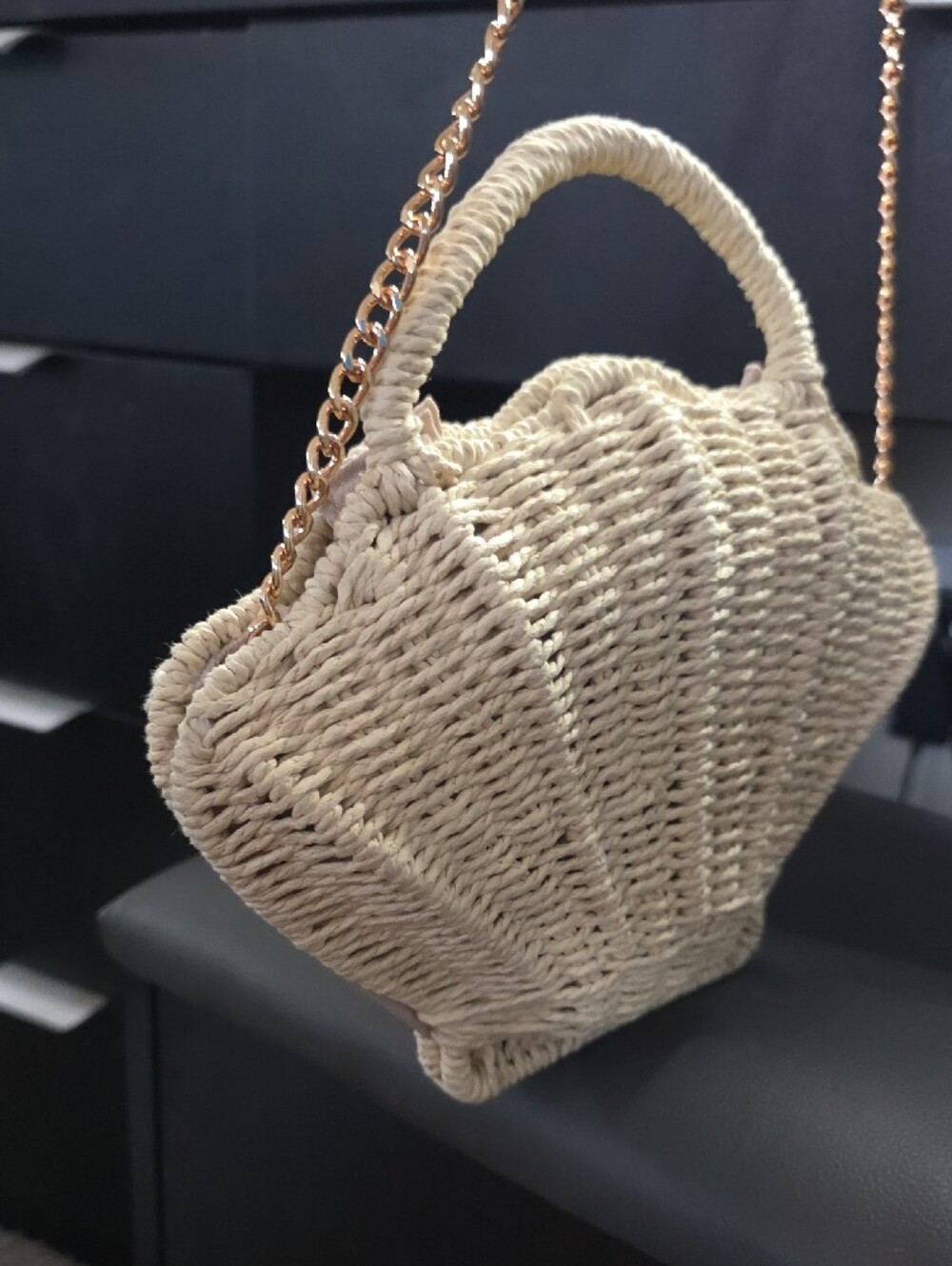 LC Lauren Conrad Beige Woven Shell Crossbody with Chain Strap - Picture 9 of 9